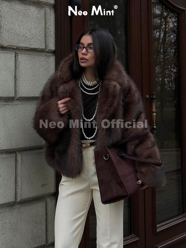 Streetwear Girl Brand - Neo Mint Fluffy Eco Fox Fur