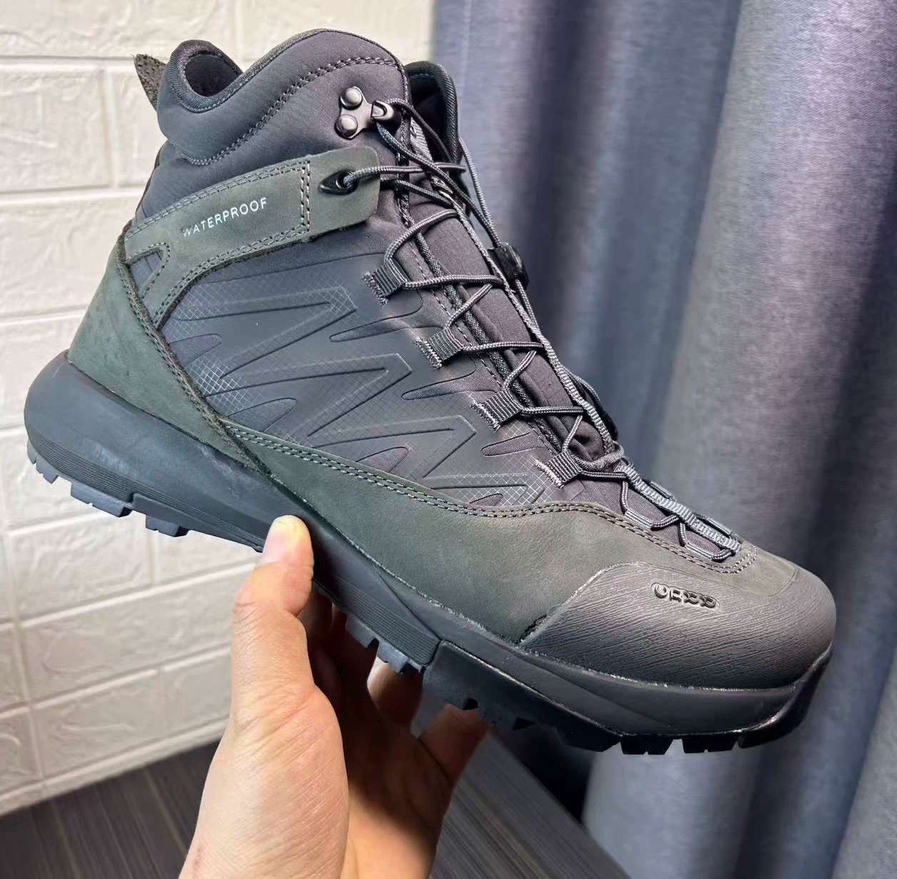 High Top Hiking Leather Shoes  - огляд і ціна Streetwear Brand New